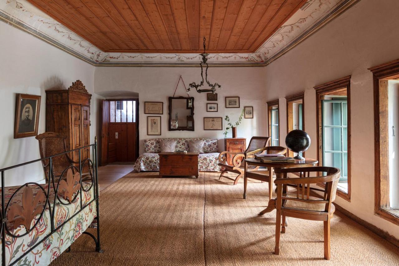 הידרה Bratsera Boutique Hotel מראה חיצוני תמונה