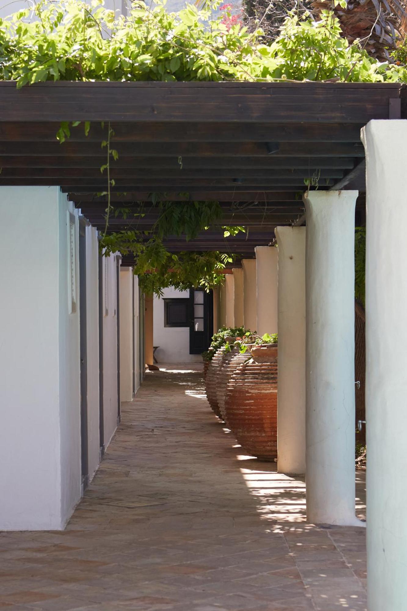 הידרה Bratsera Boutique Hotel מראה חיצוני תמונה