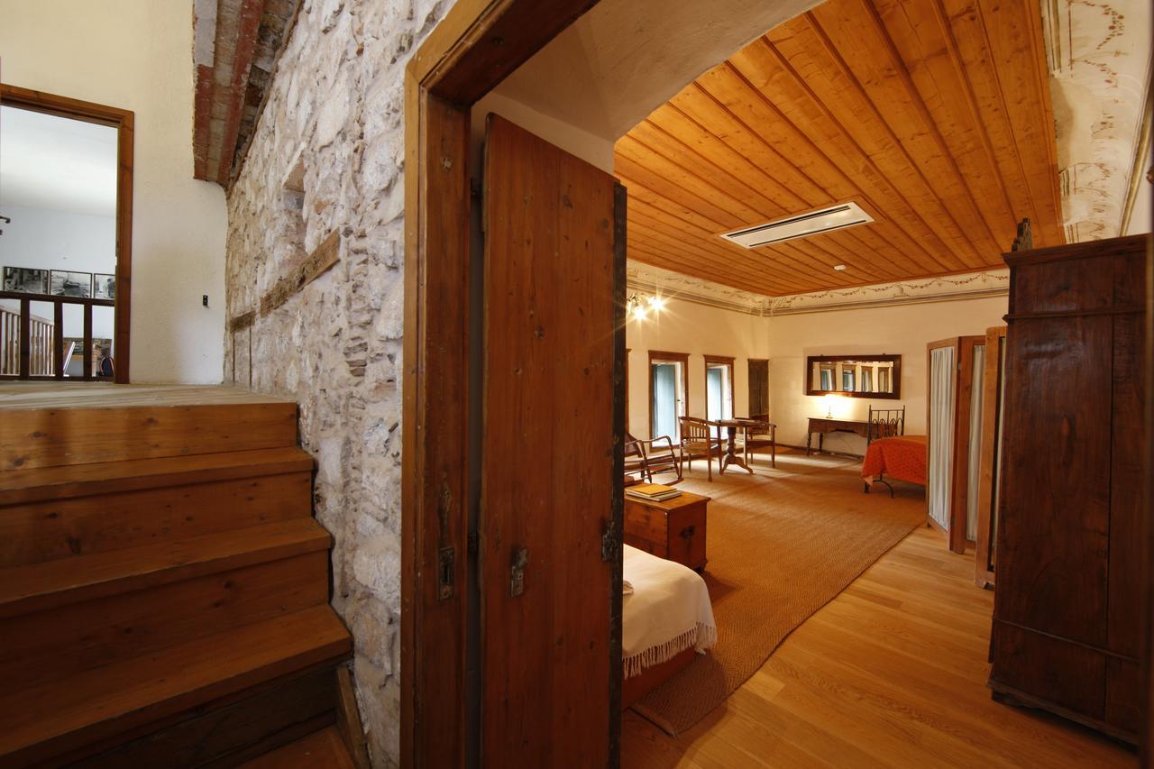 הידרה Bratsera Boutique Hotel מראה חיצוני תמונה